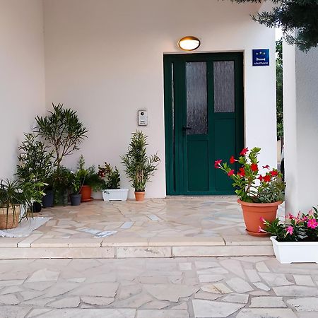 Lux Apartments Водице Екстериор снимка