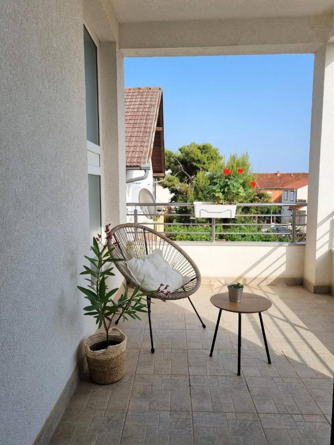 Lux Apartments Водице Екстериор снимка