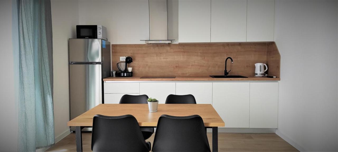 Lux Apartments Водице Екстериор снимка