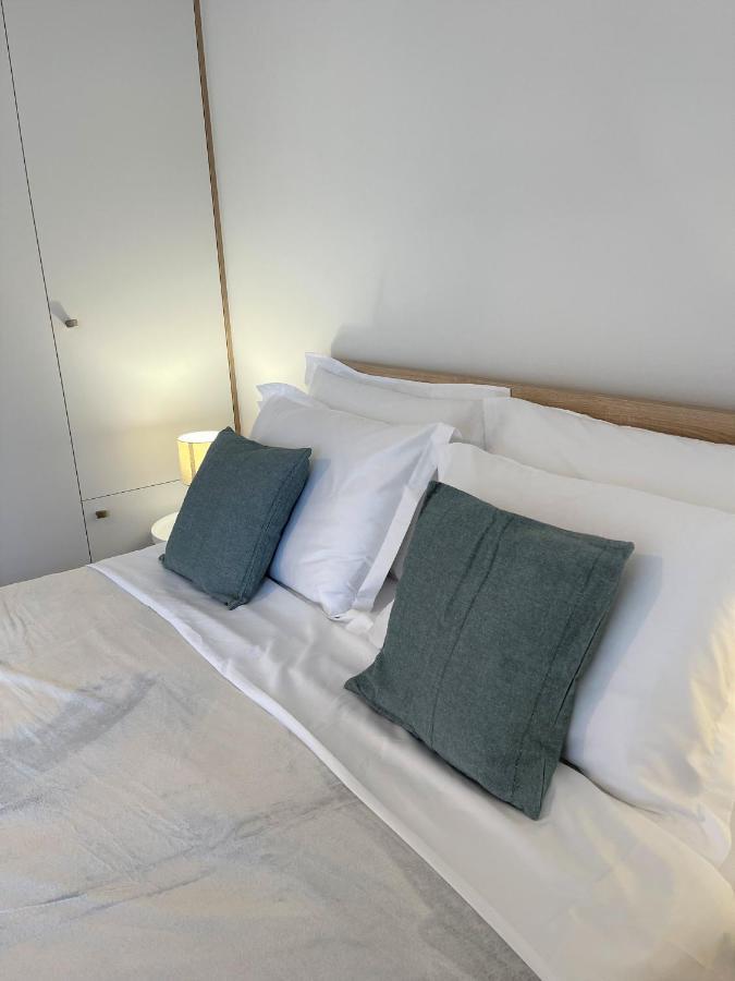 Lux Apartments Водице Екстериор снимка