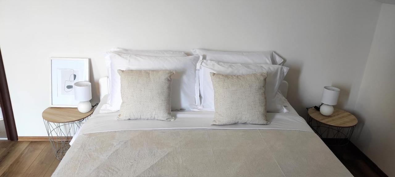 Lux Apartments Водице Екстериор снимка