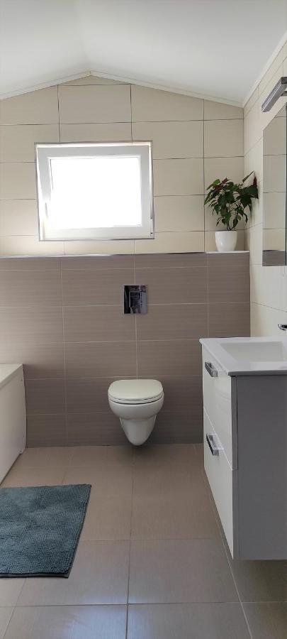Lux Apartments Водице Екстериор снимка